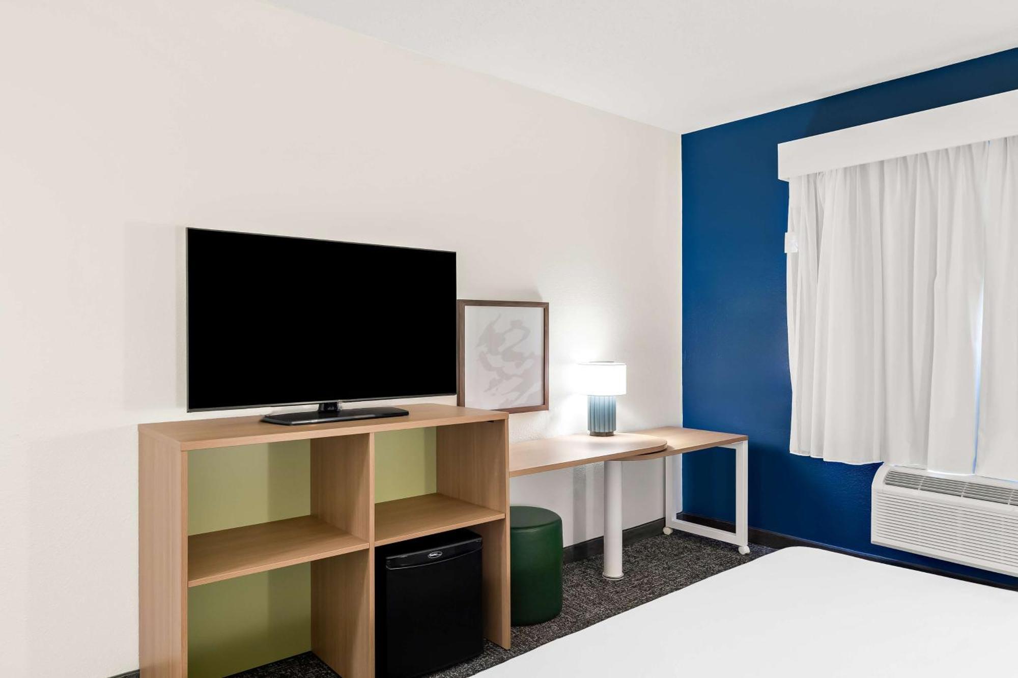 Spark By Hilton Springfield Southwest Екстер'єр фото