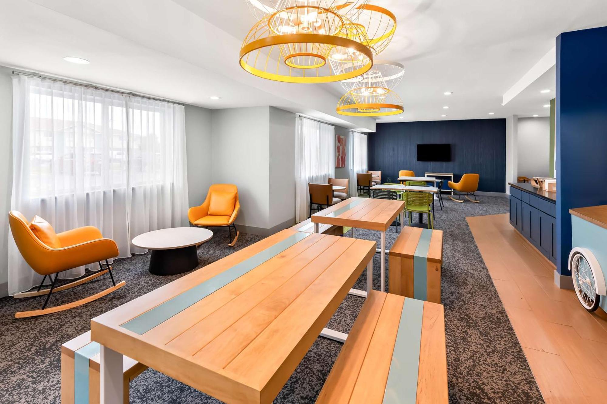 Spark By Hilton Springfield Southwest Екстер'єр фото