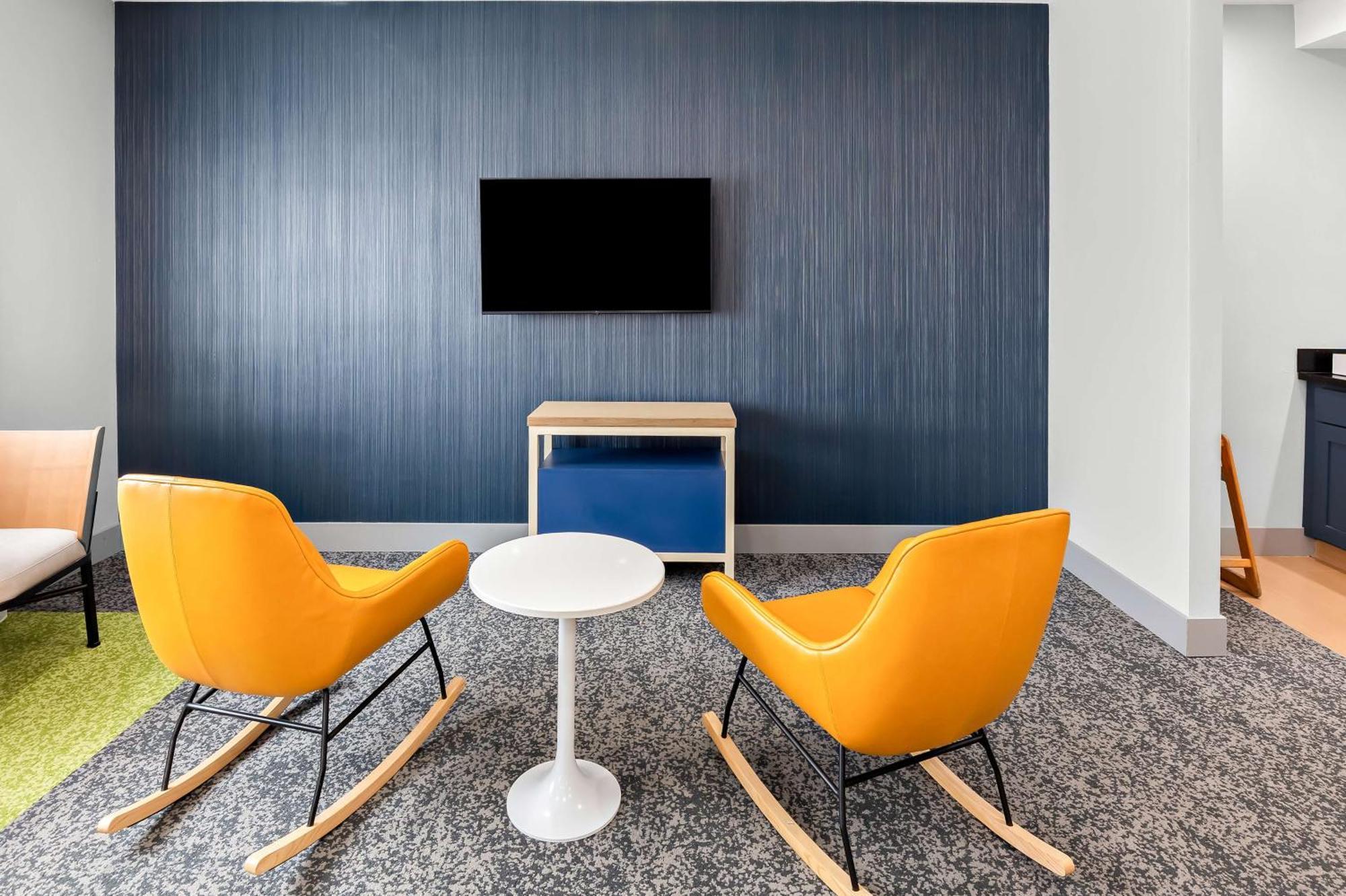 Spark By Hilton Springfield Southwest Екстер'єр фото