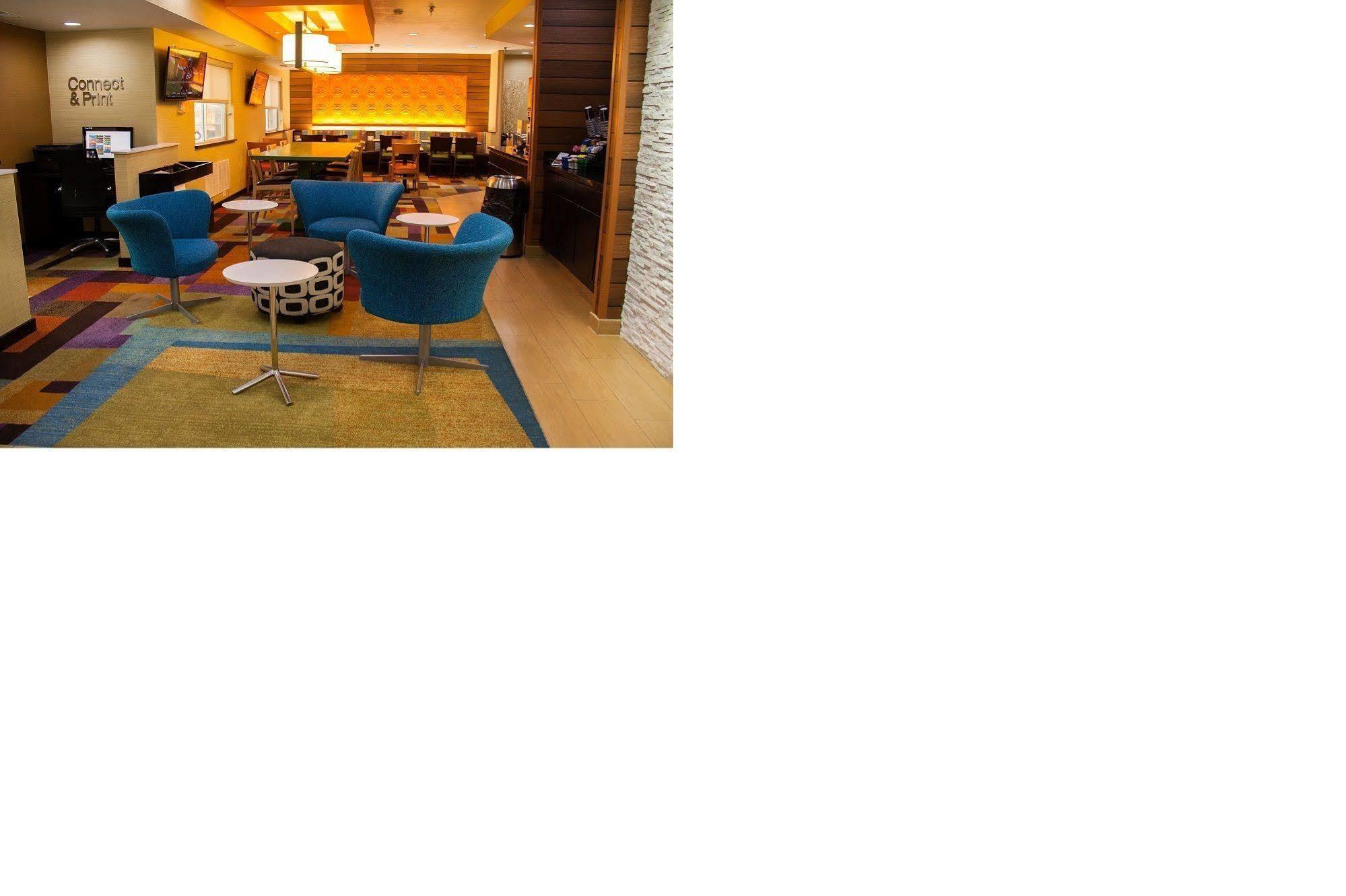 Spark By Hilton Springfield Southwest Екстер'єр фото